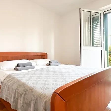 Apartament Terramar *